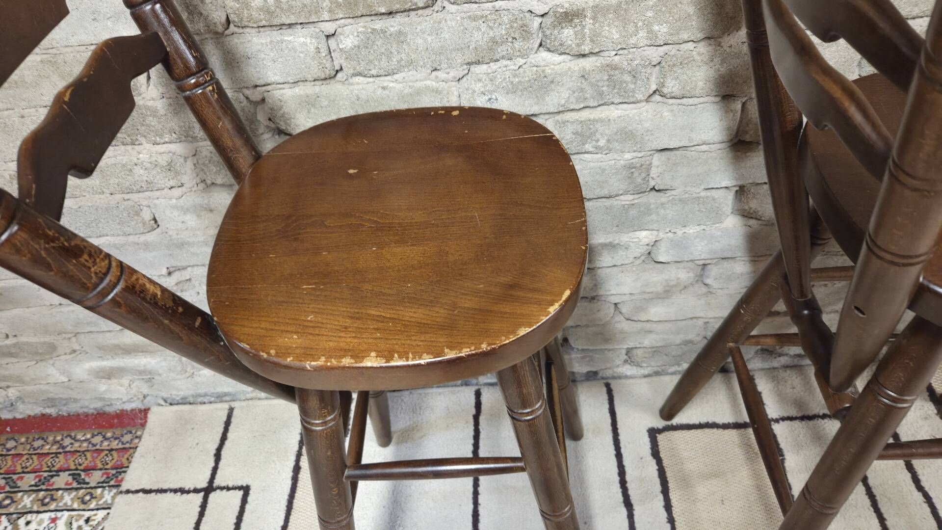 3 vintage wooden bar stools from the 60s/70s with a bistro spirit.