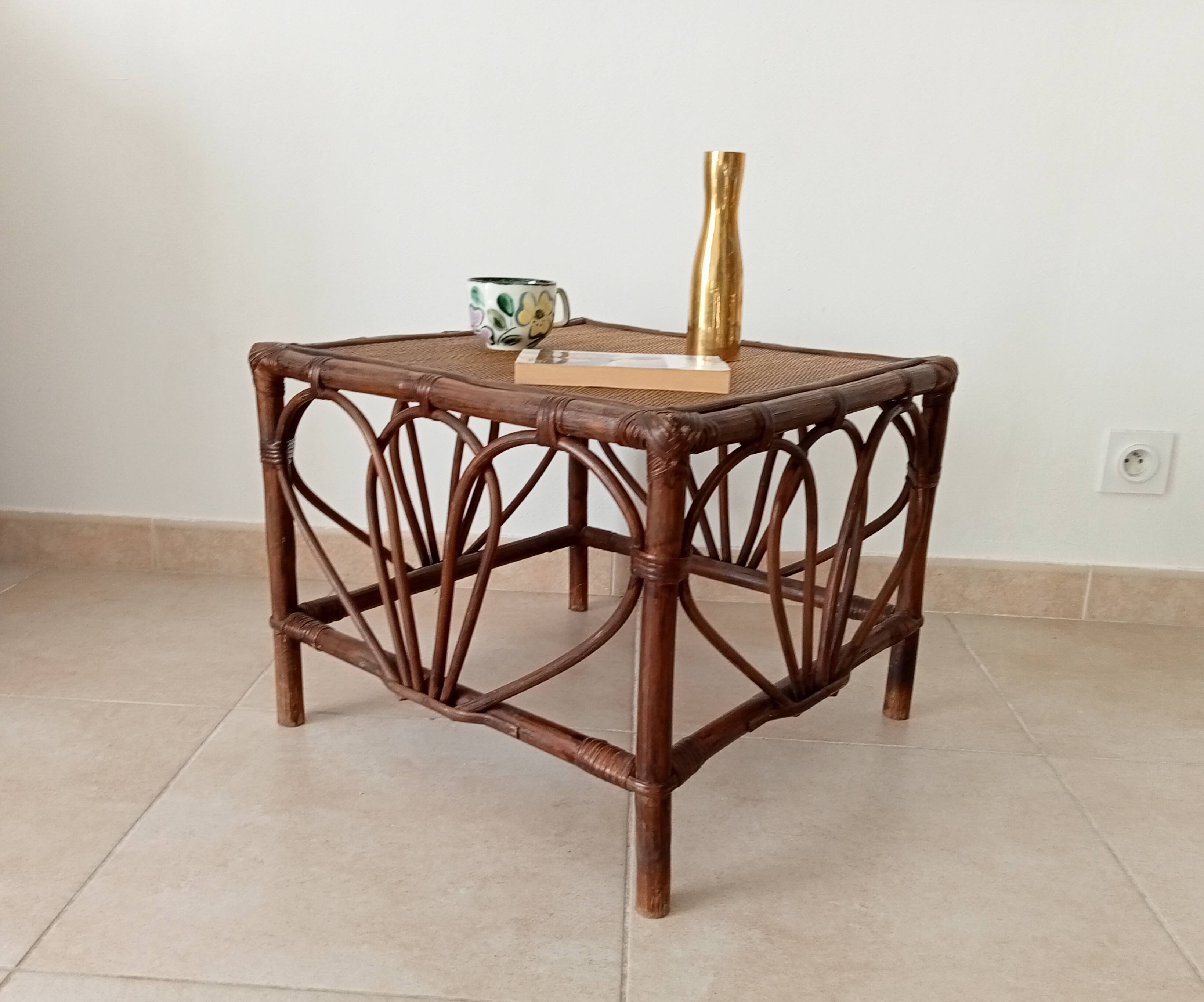 Vintage rattan and bamboo coffee table, 51*51 cm