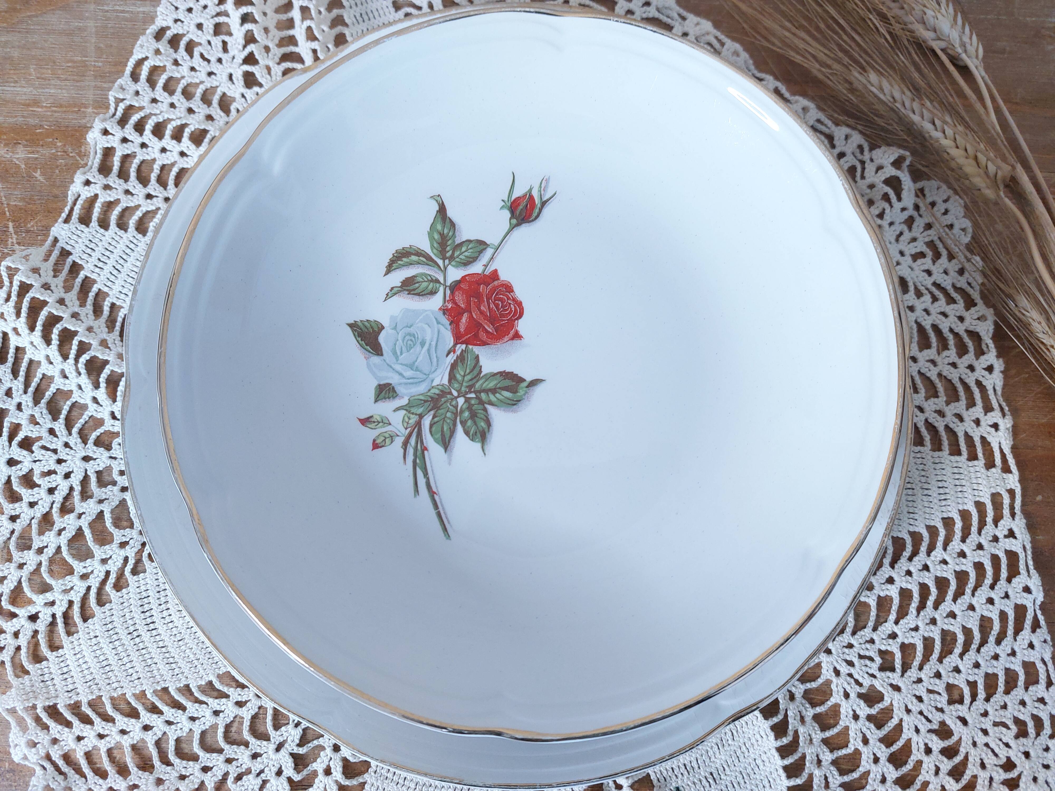 8 dessert plates and serving dish Moulin des loups pink pattern