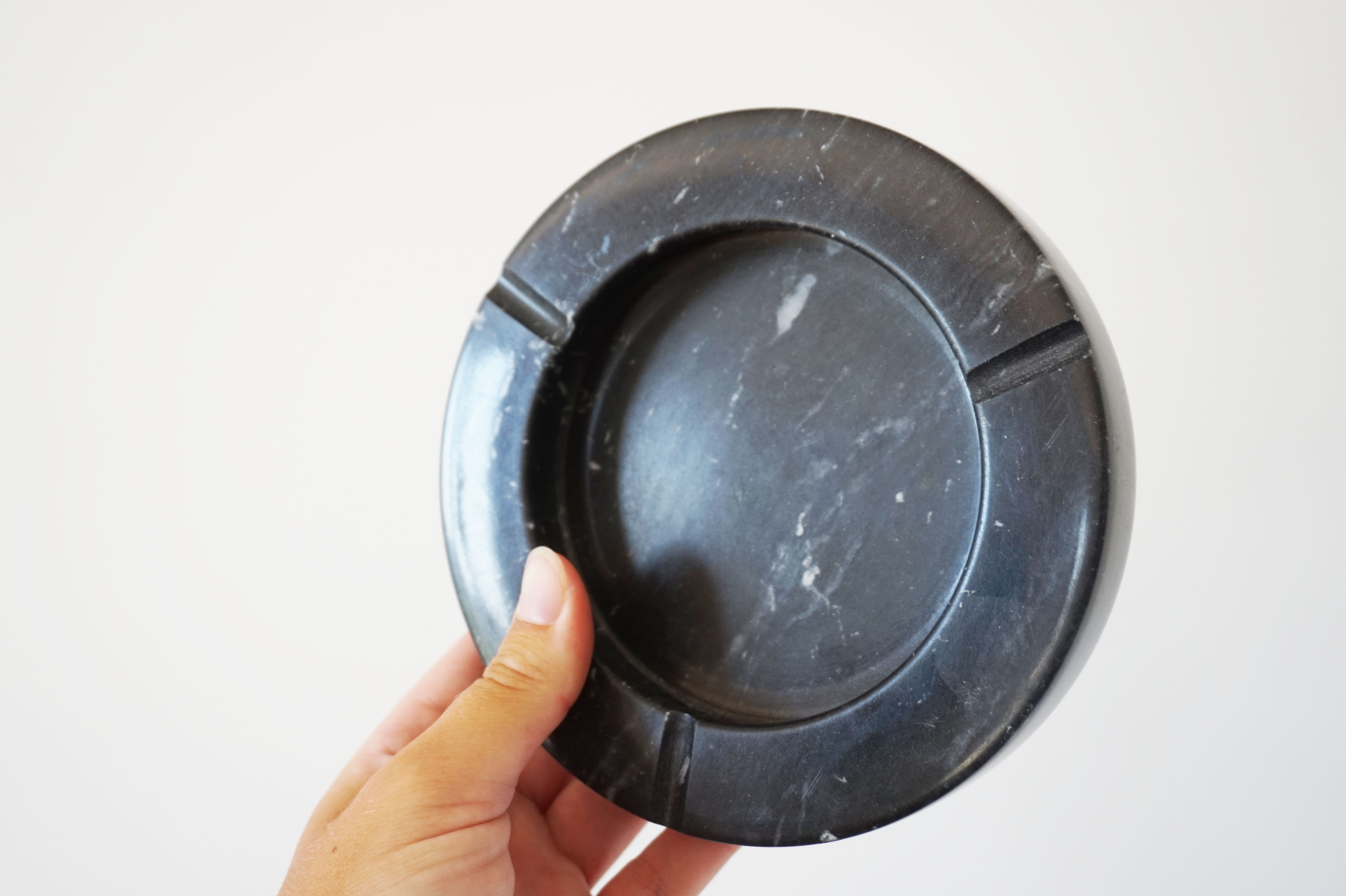 Pair of vintage ashtrays in black marble 1970
