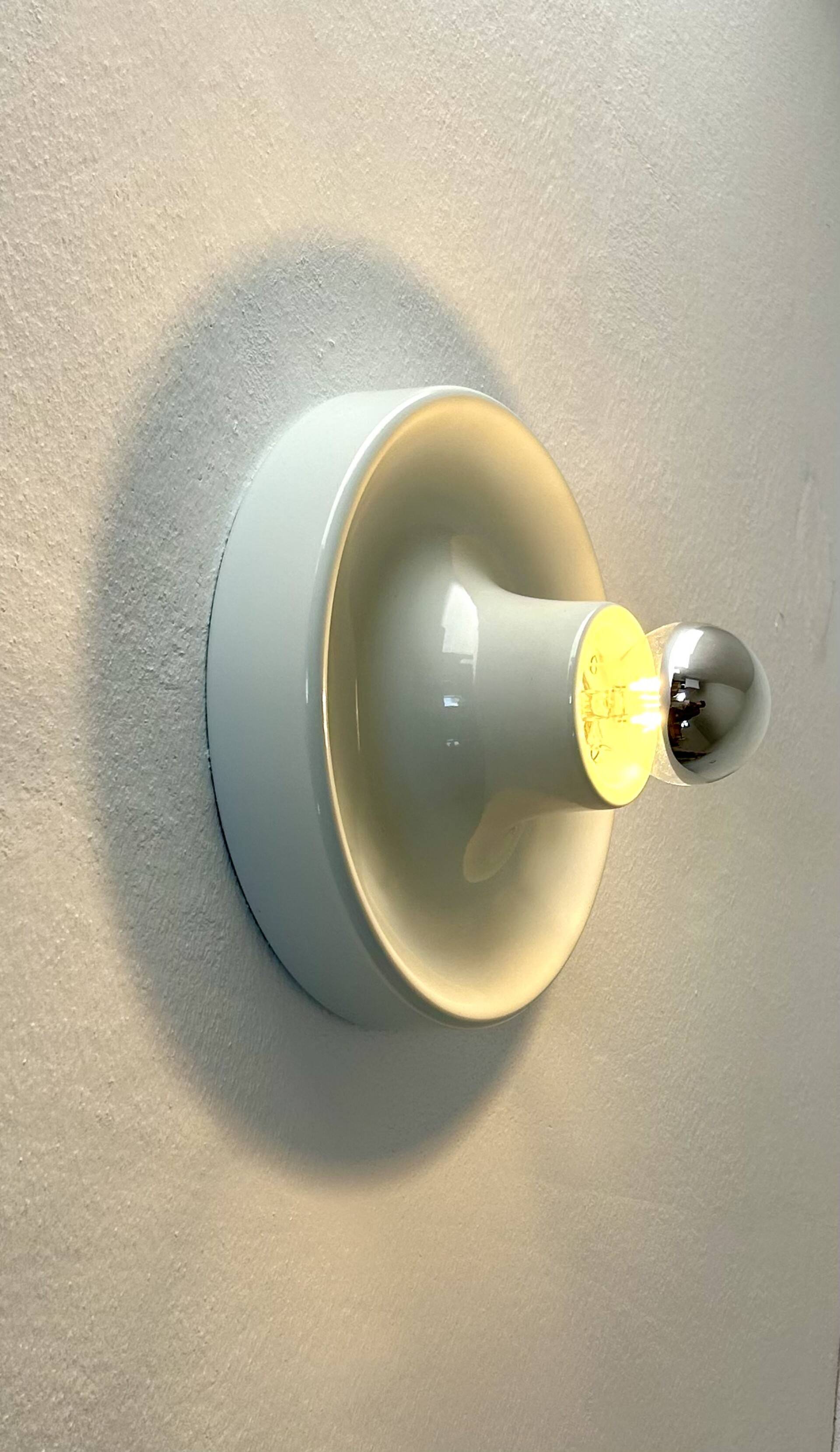 White wall light by Tronconi