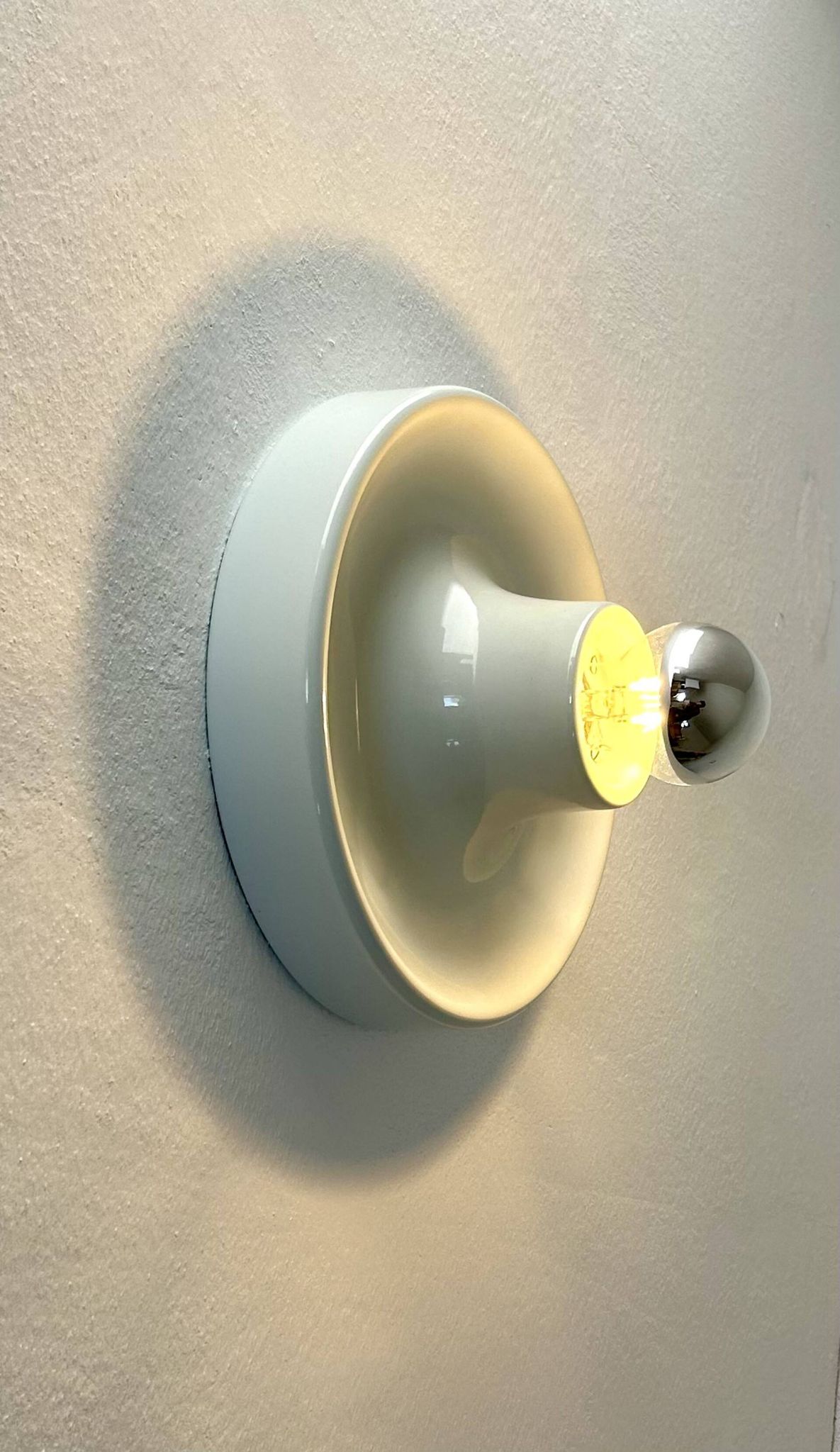 White wall light by Tronconi