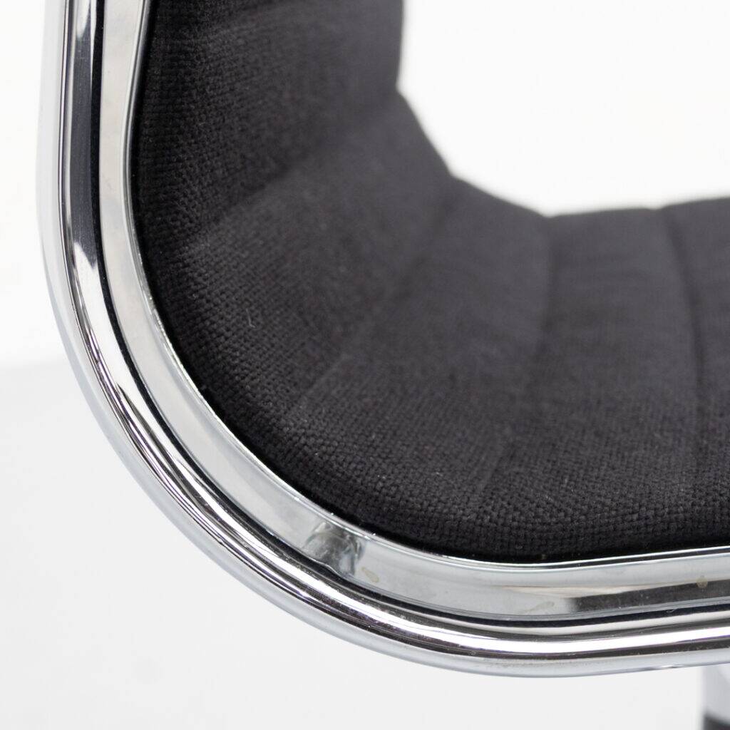 Chaise Eames EA 108 Vitra années 1990