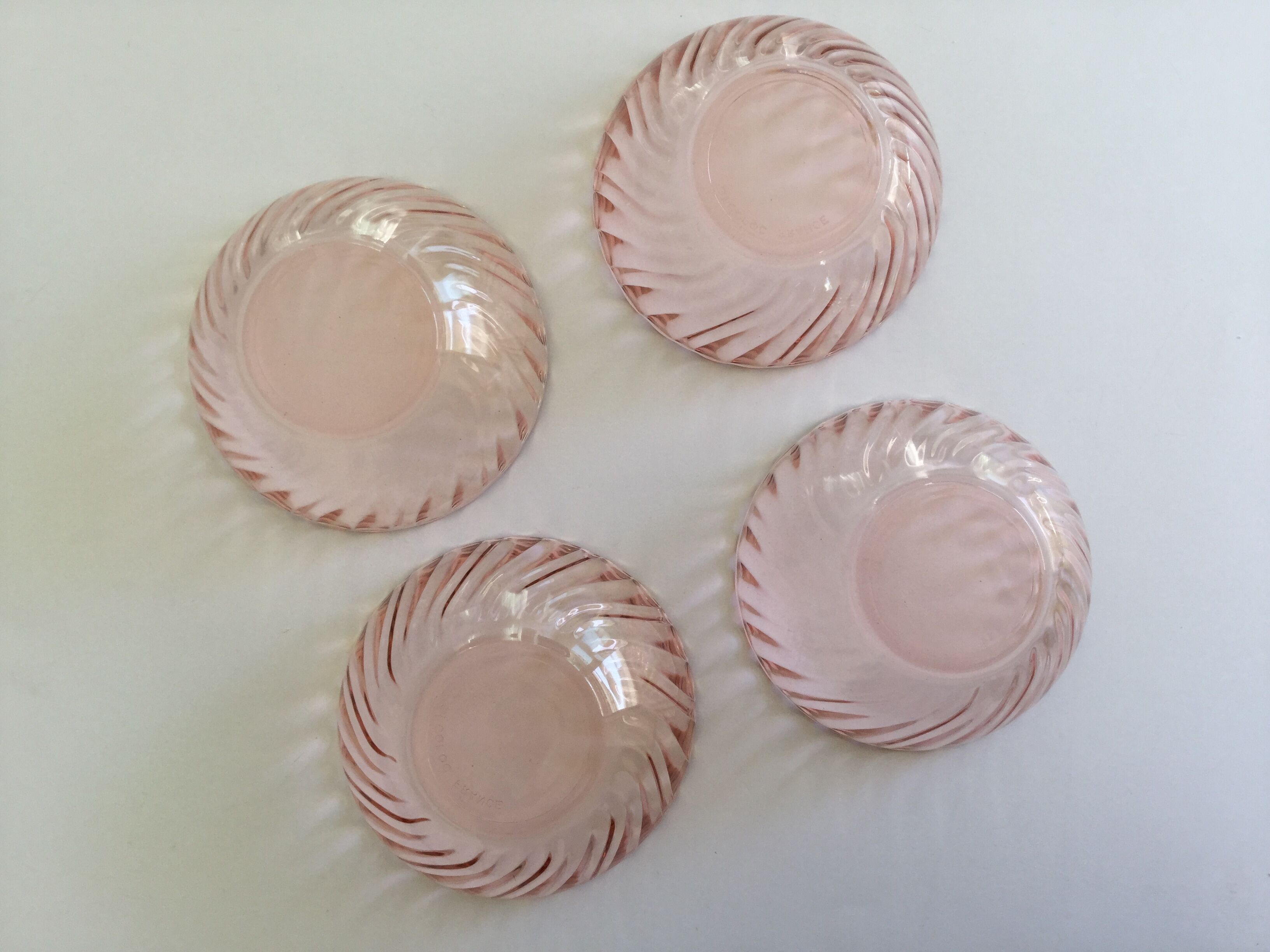 Lot of 4 pink glass cups
