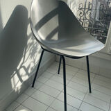 Pierre Guariche shell model chair