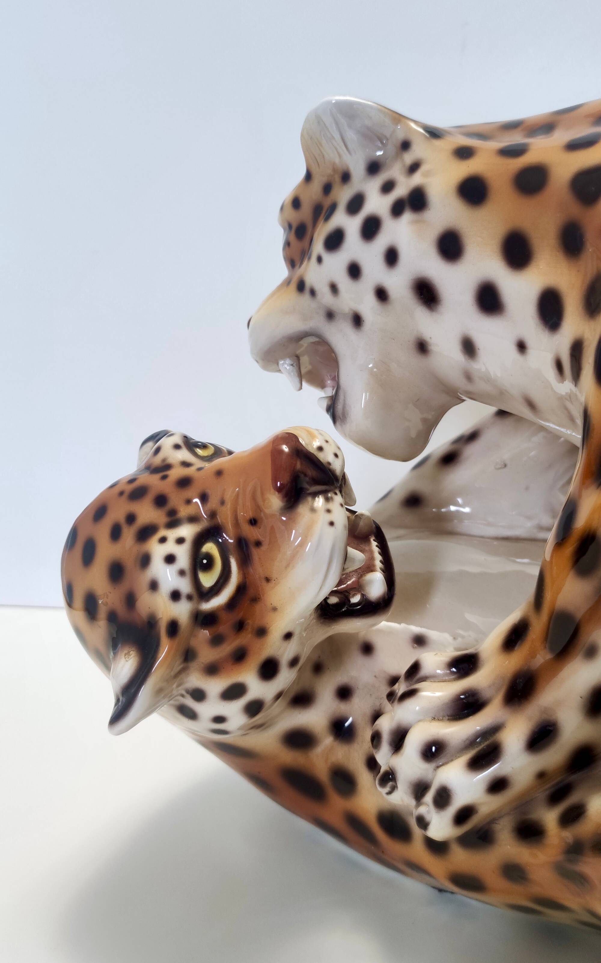 Hand Painted Ceramic Pair of Fighting Jaguars by Giovanni Ronzan, Italy