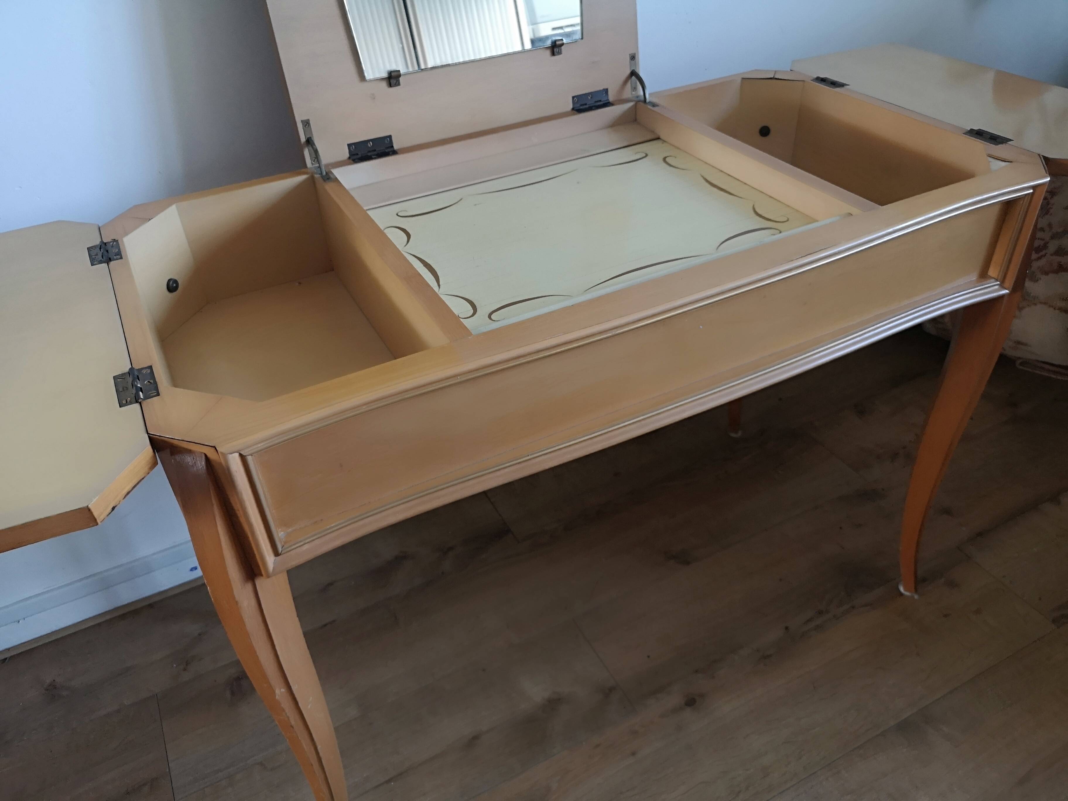 Original 1950s dressing table in light veneer wood