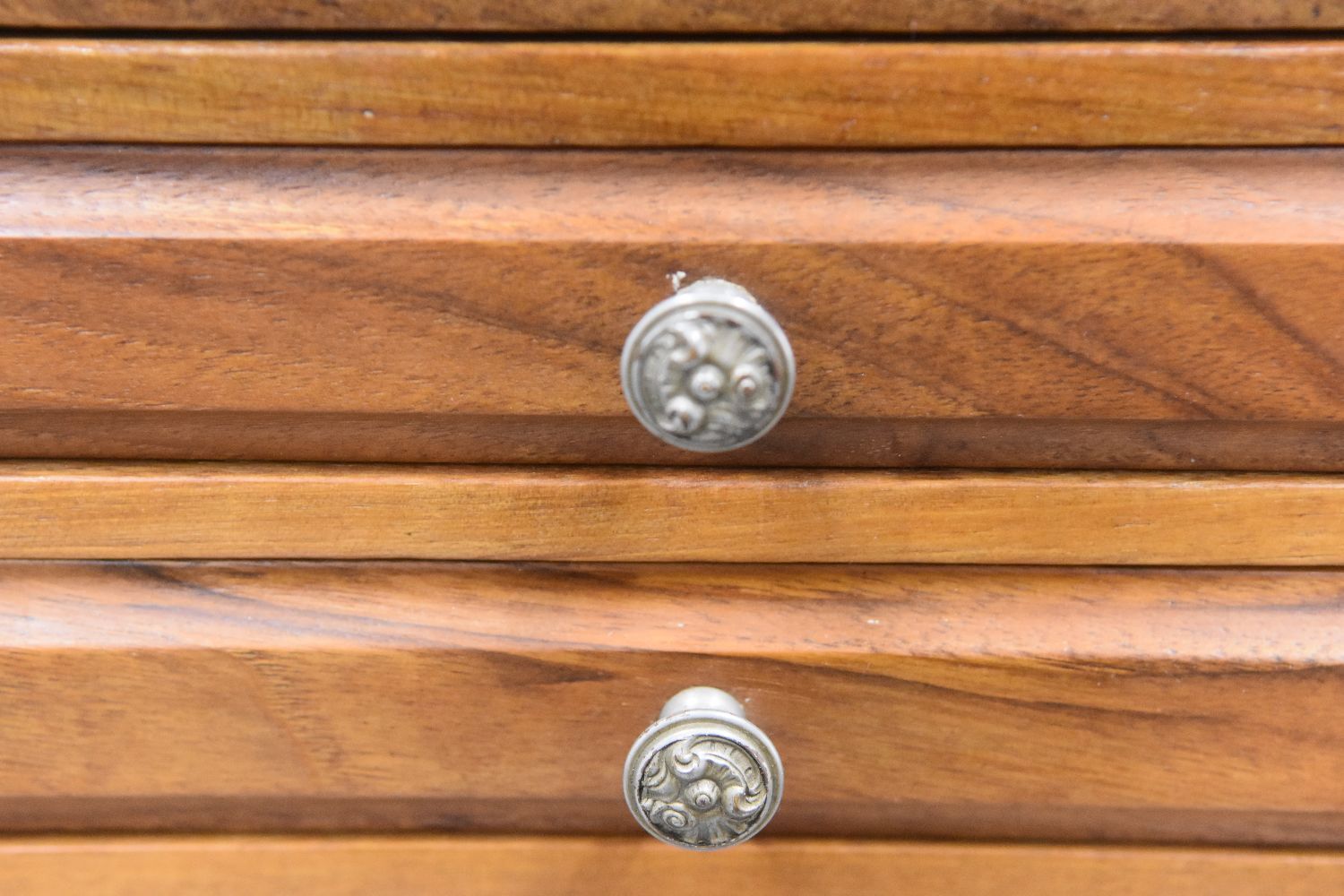 Dentist furniture in walnut period 1900