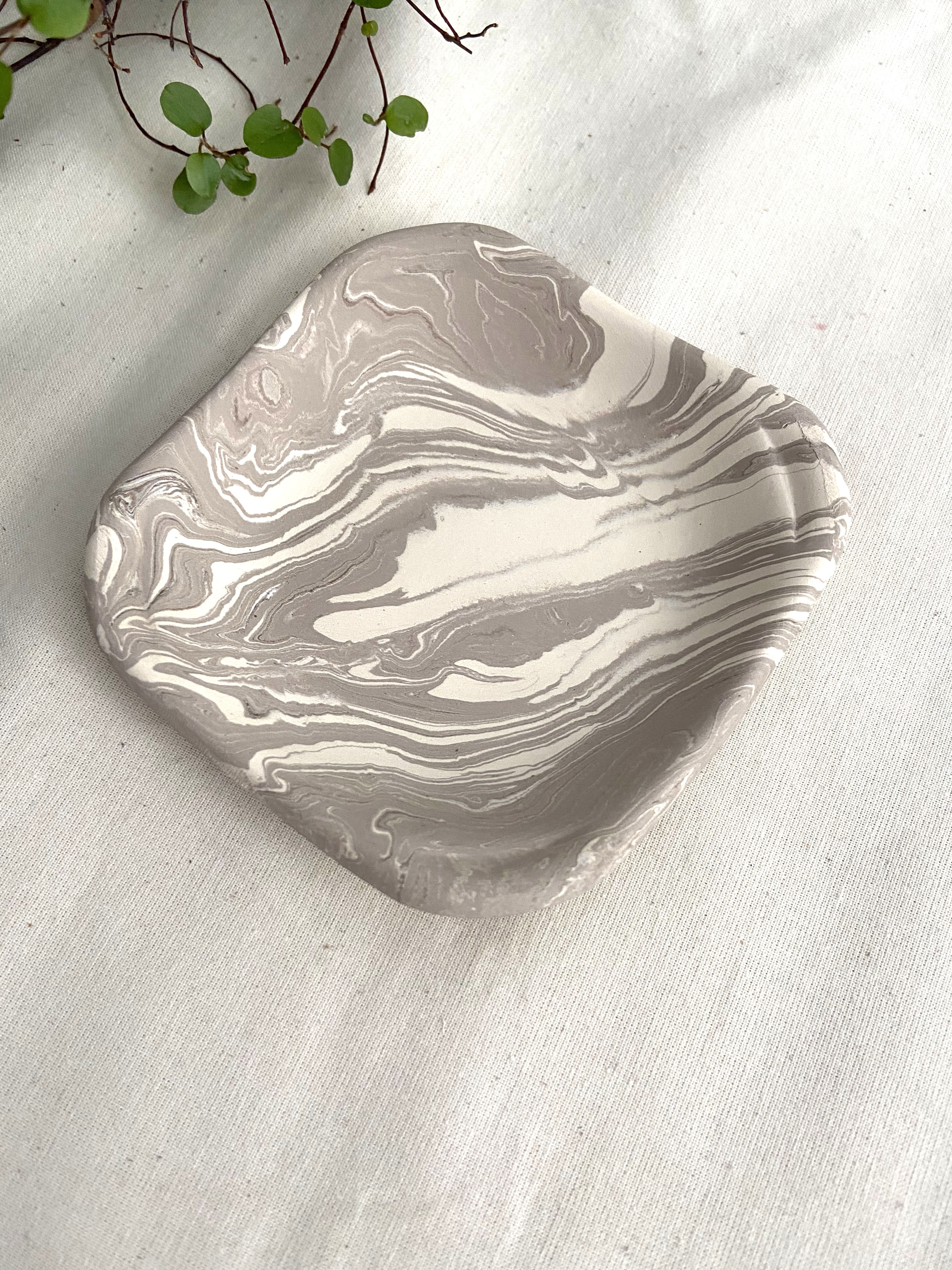 Mixed earth cup Pichon