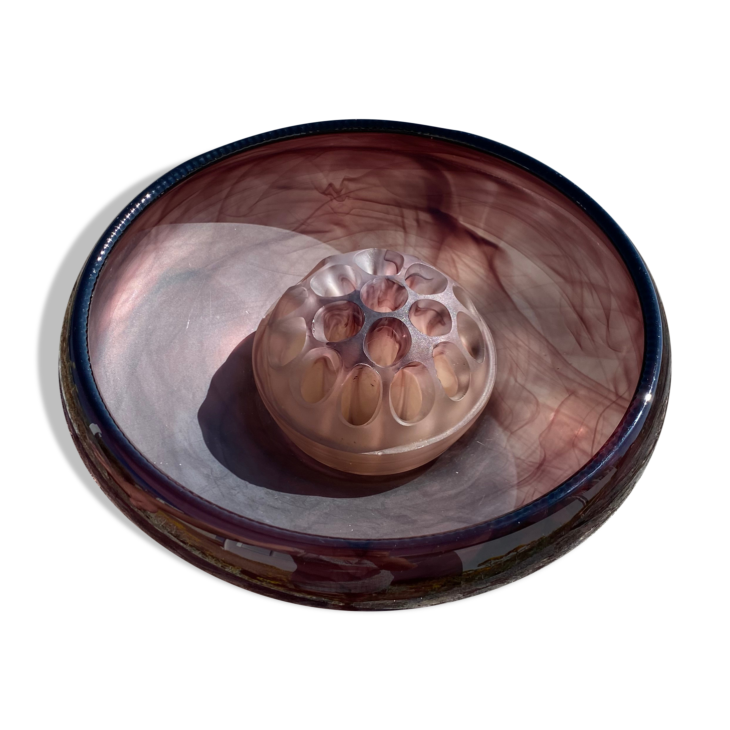 Pricked flower and its Art Nouveau cut