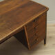 Bureau en noyer, design danois, années 1970, production: Danemark