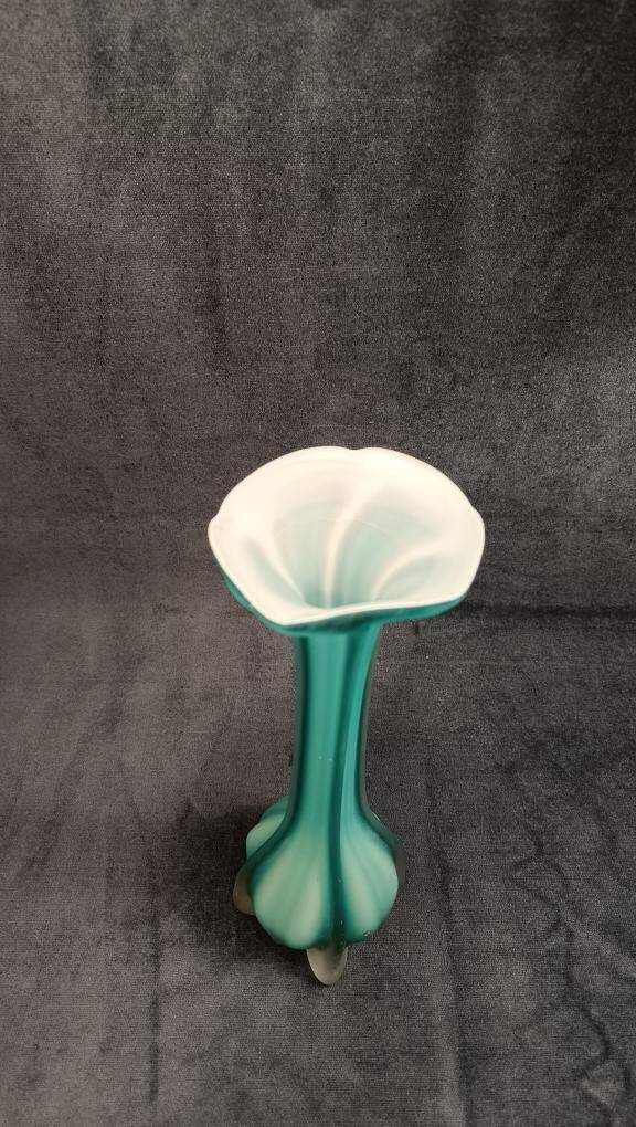 Glass vase