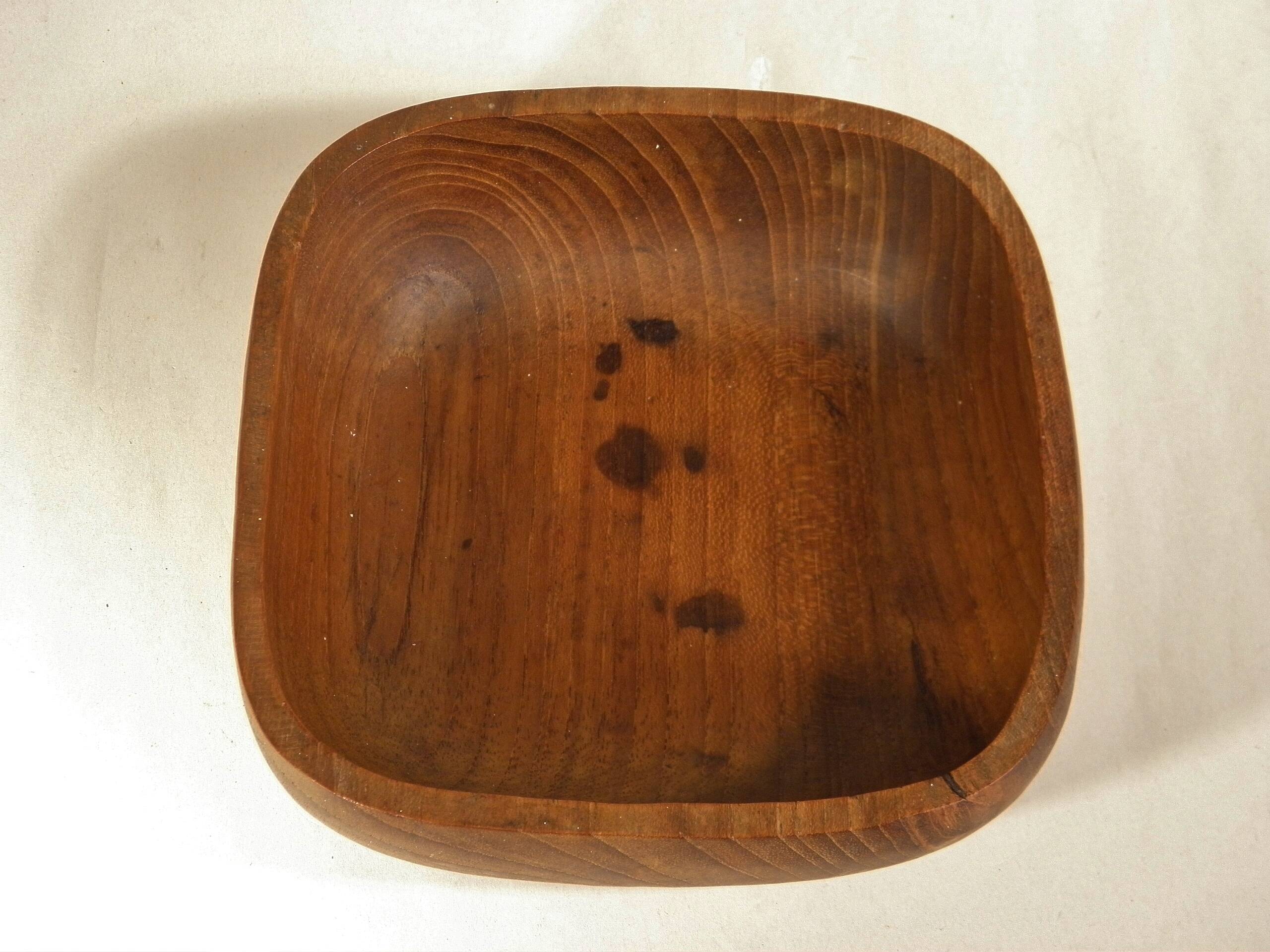 Teak bowl, empty pocket