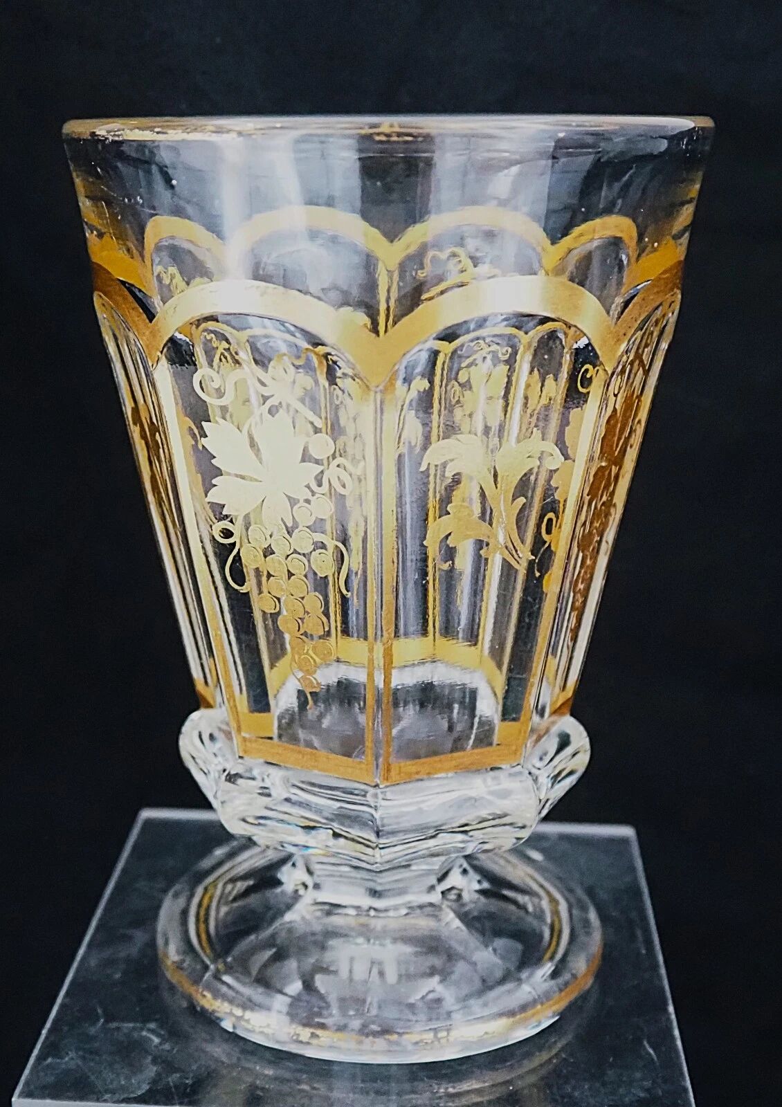 Baccarat glass vase with purple violets, gilded moulded crystal, Charles X Louis Philippe signed.