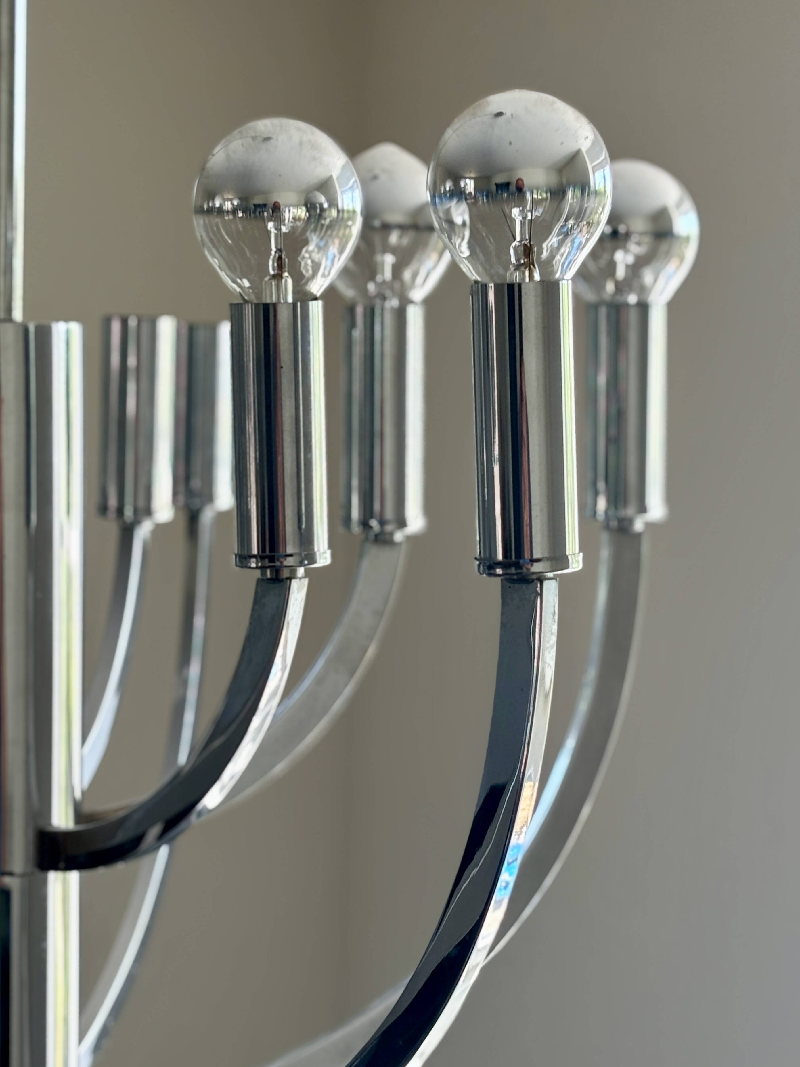 Chrome chandelier with 12 lights in the style of Gaetano Sciolari – 1970s