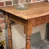 Ancienne table de cuisine en chêne