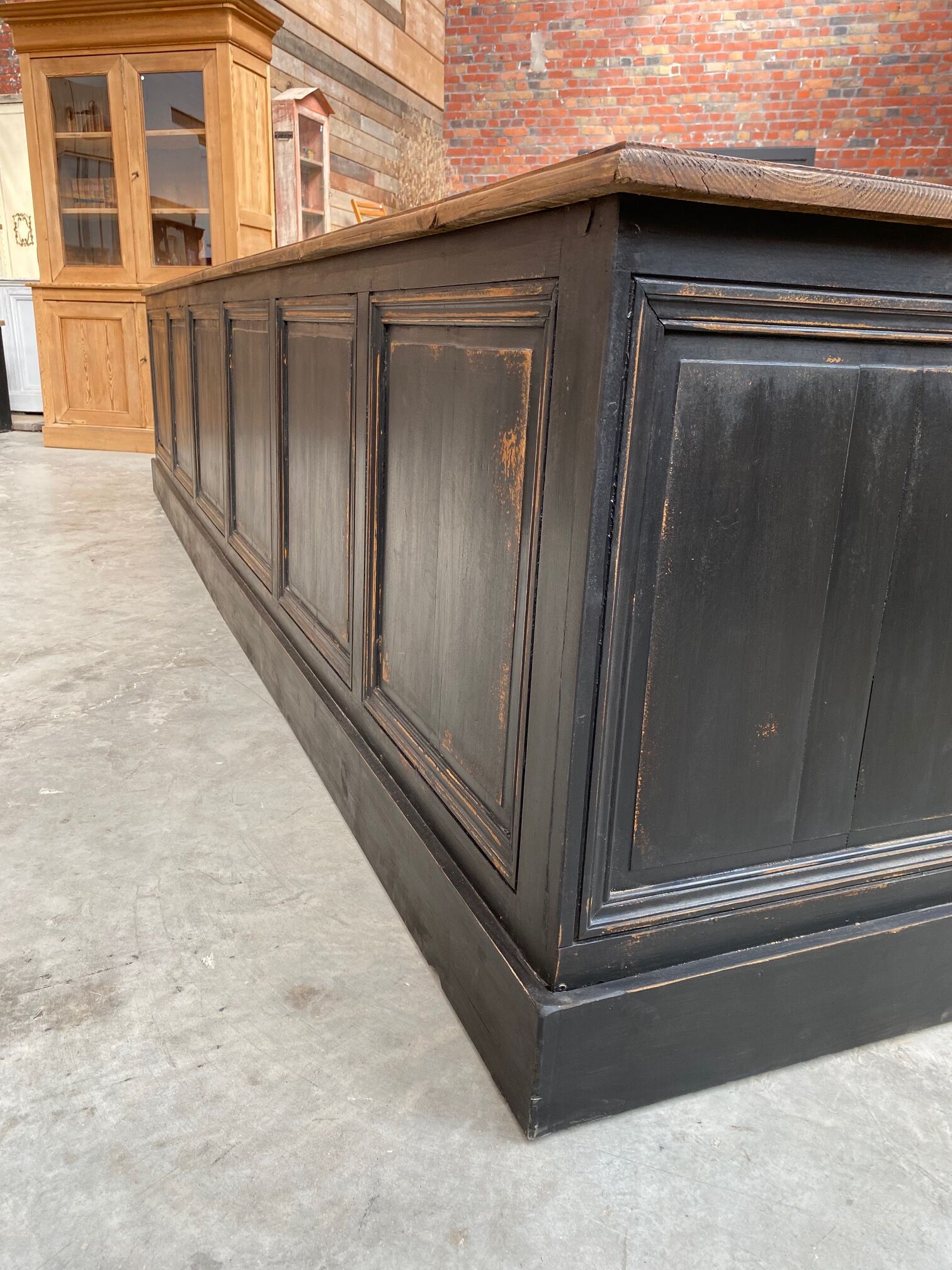 Patinated trading post