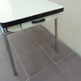 Formica kitchen table