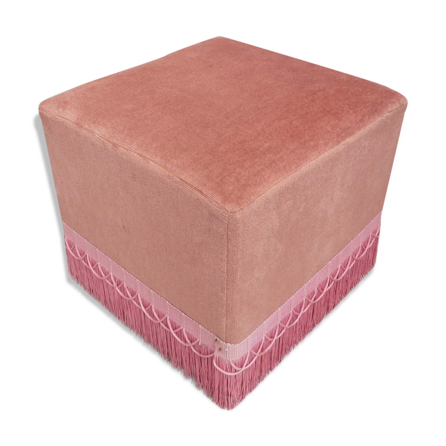 Pink velvet pouf