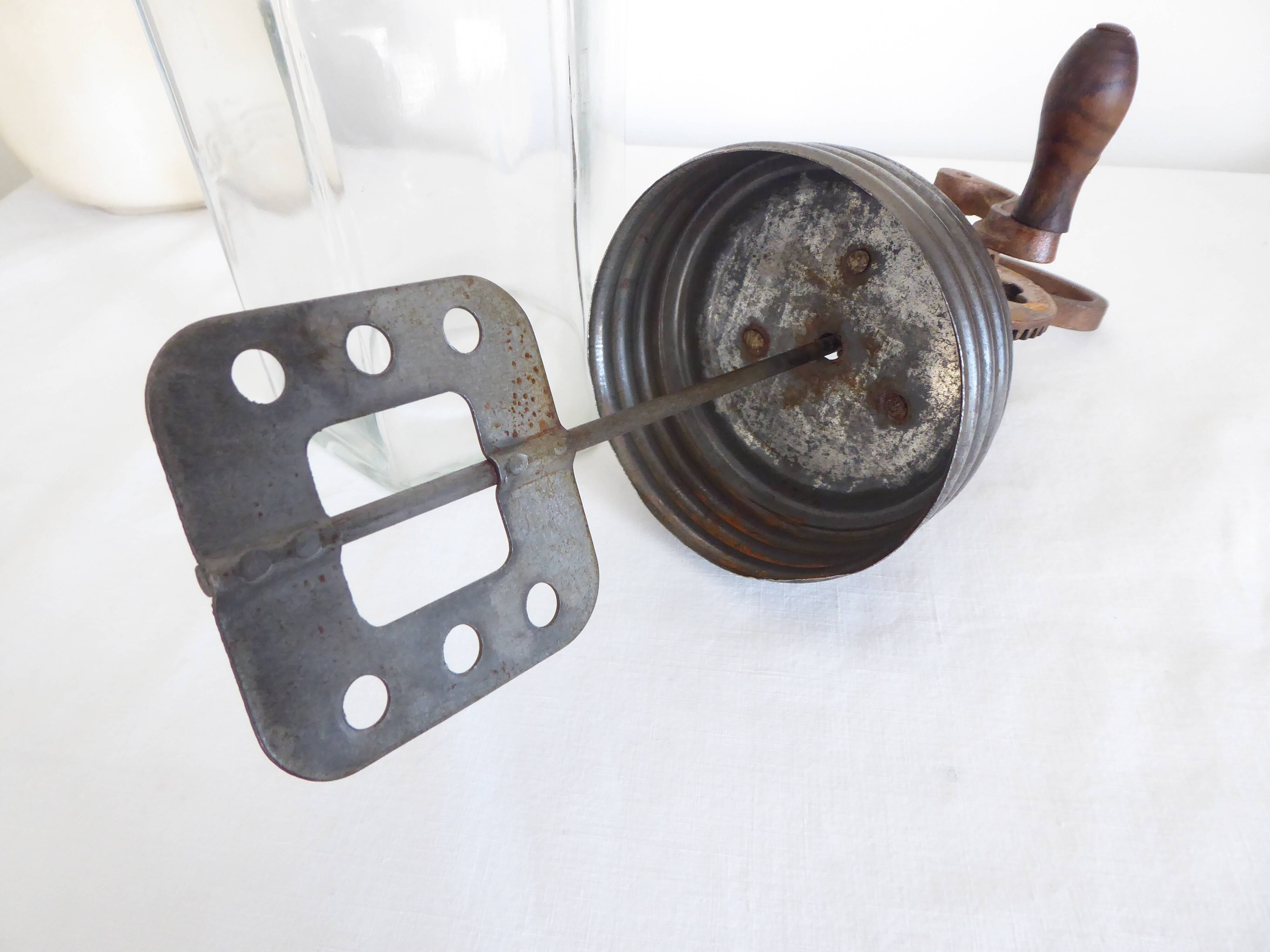 Butter churn