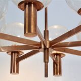 Lustre en cuivre et verre soufflé à la main par Ott International