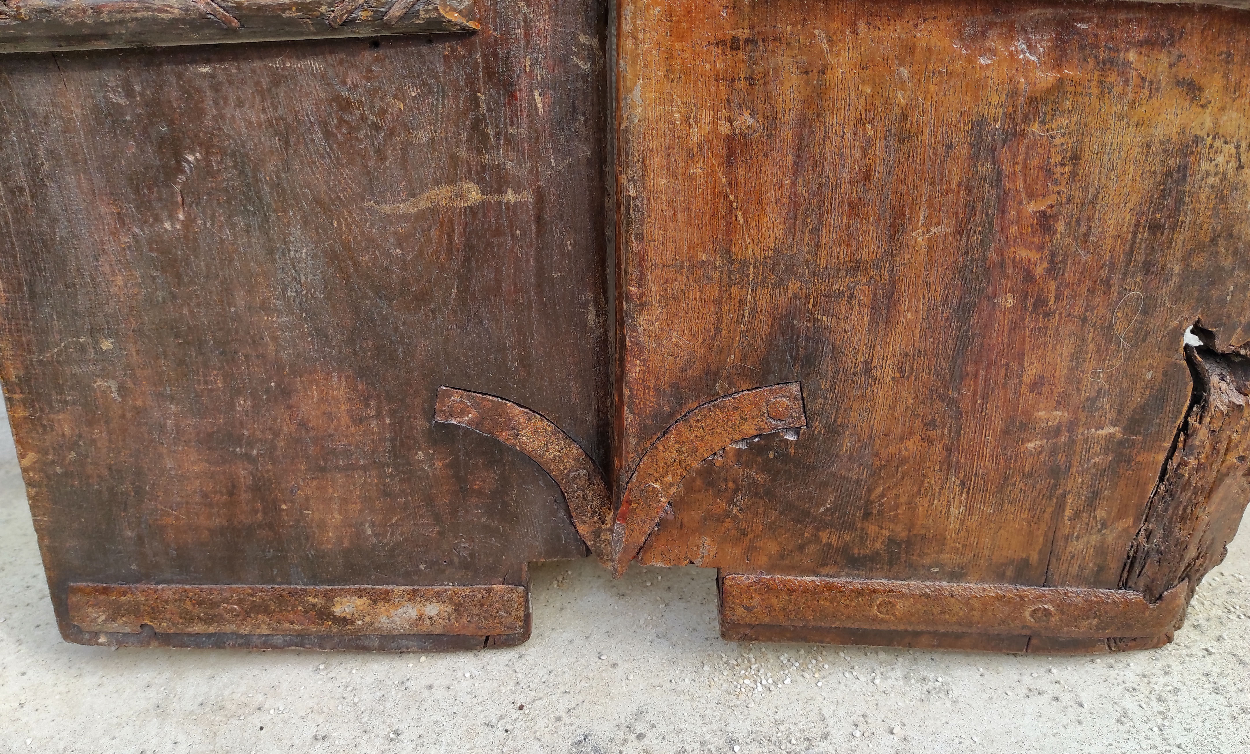 Pair of wooden shutters India Rajasthan XIXan