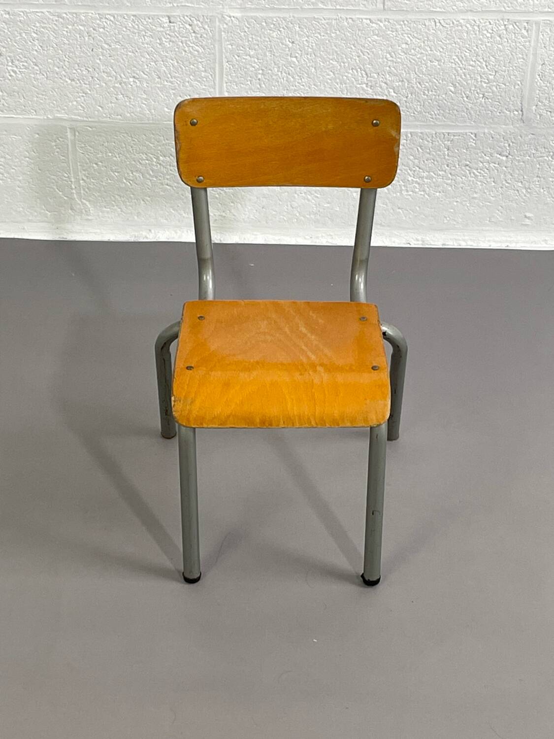 Mullca school chair