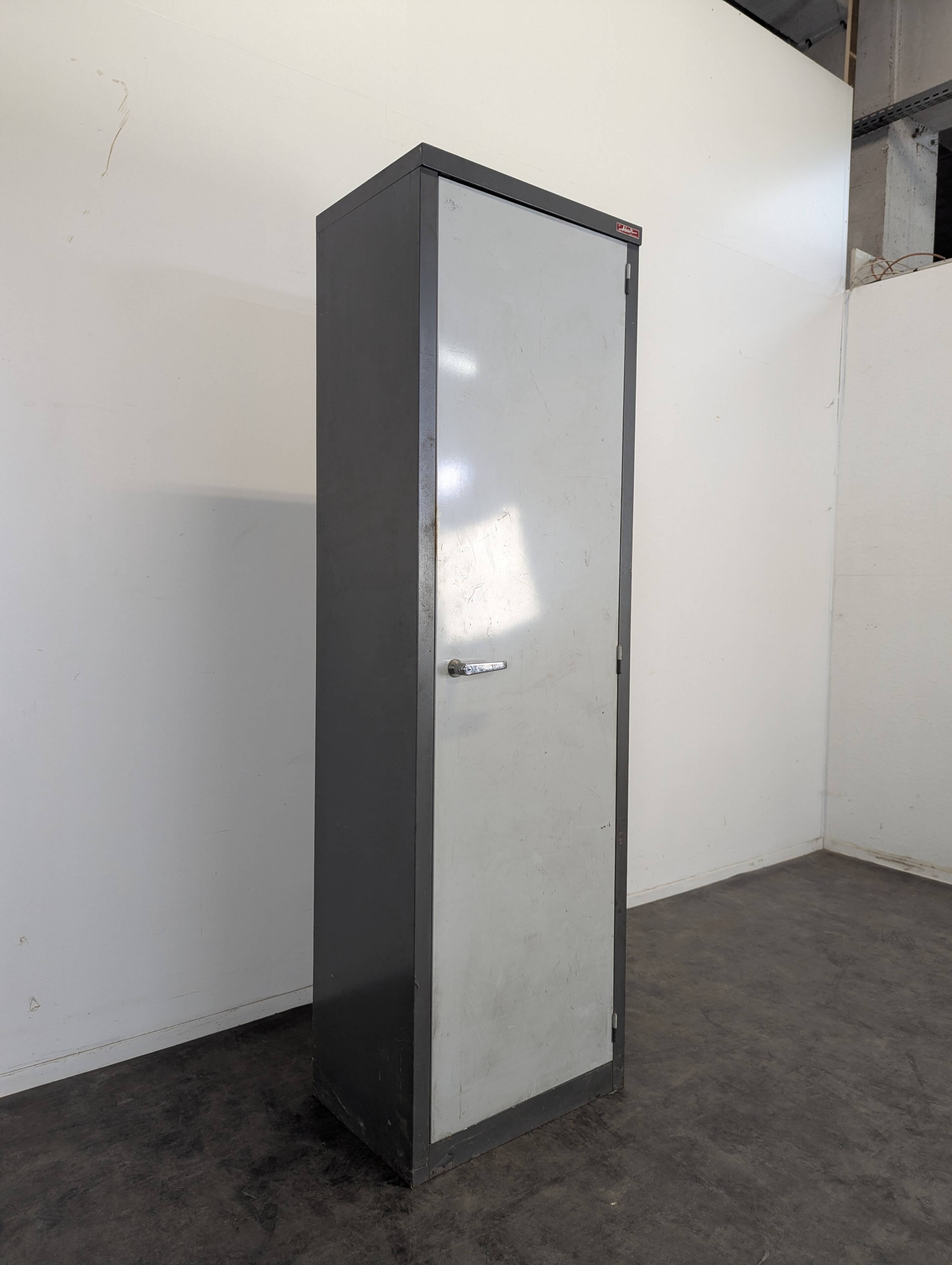 Armoire insdustrielle de la marque Abair