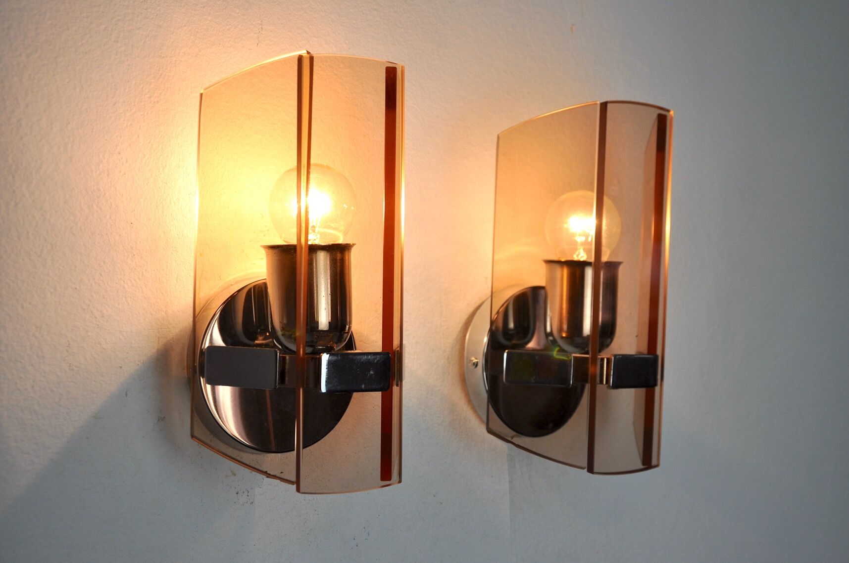 Pair of veca wall lamps in pink murano glass italy 1970