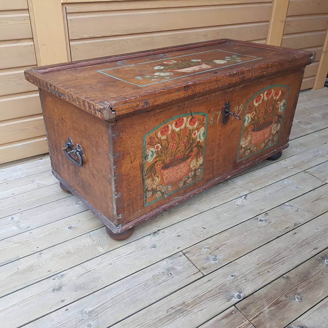 Old folk art box