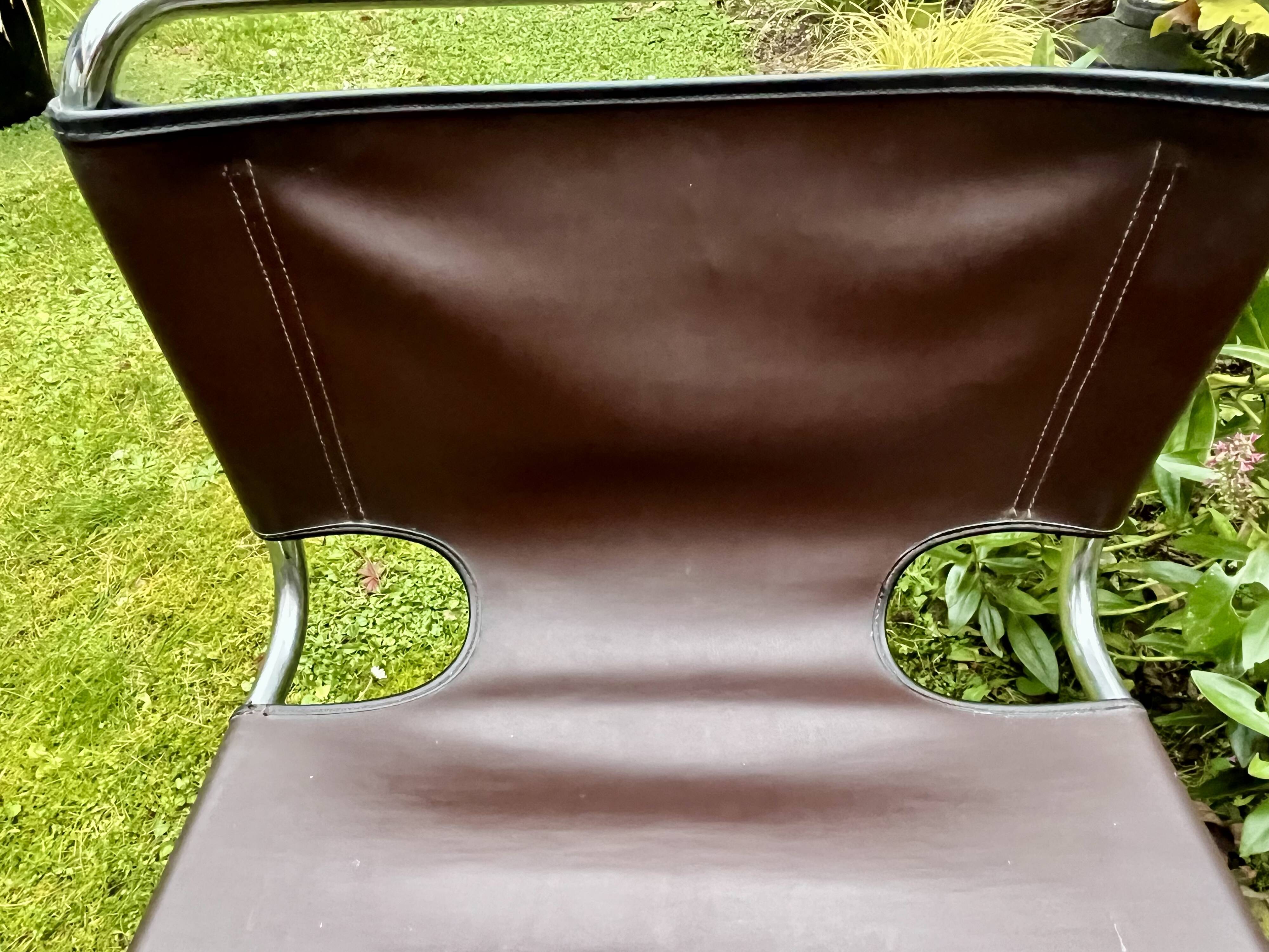 Leather designer chair - Biscia model - Pascal Mourgue