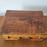 Old painter's case and palette