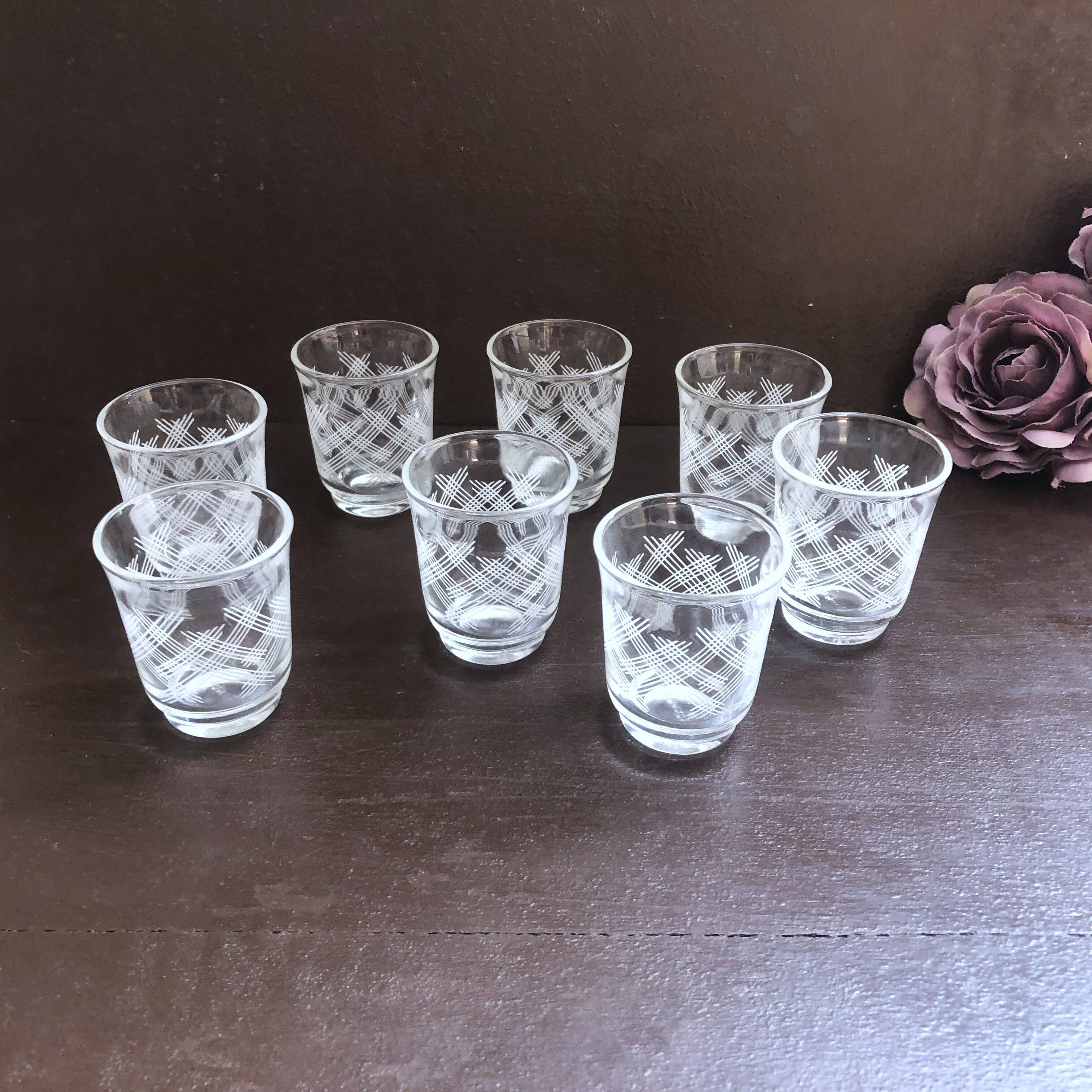 Set of 8 mini liqueur glasses Art Deco style France