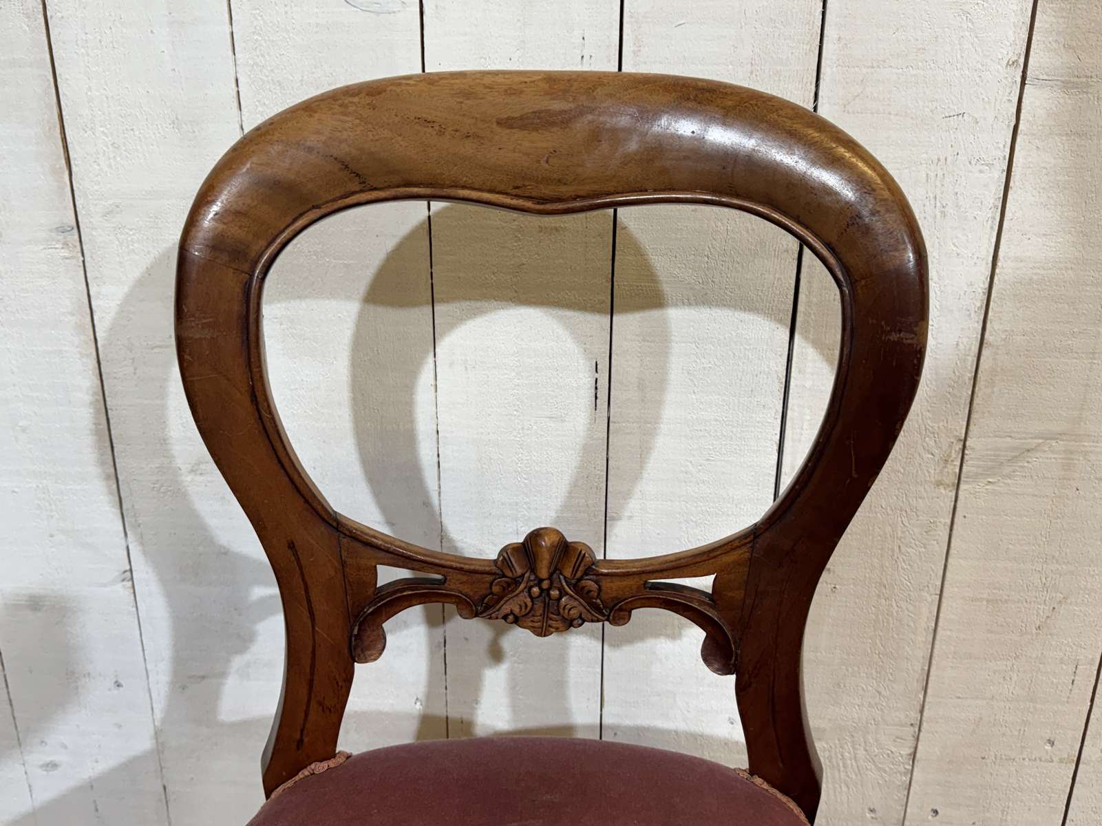Suite de 8 chaises anglaises en acajou de style Victorien
