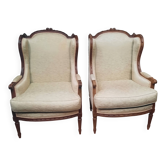 Paire de bergere à oreilles de style Louis XVI