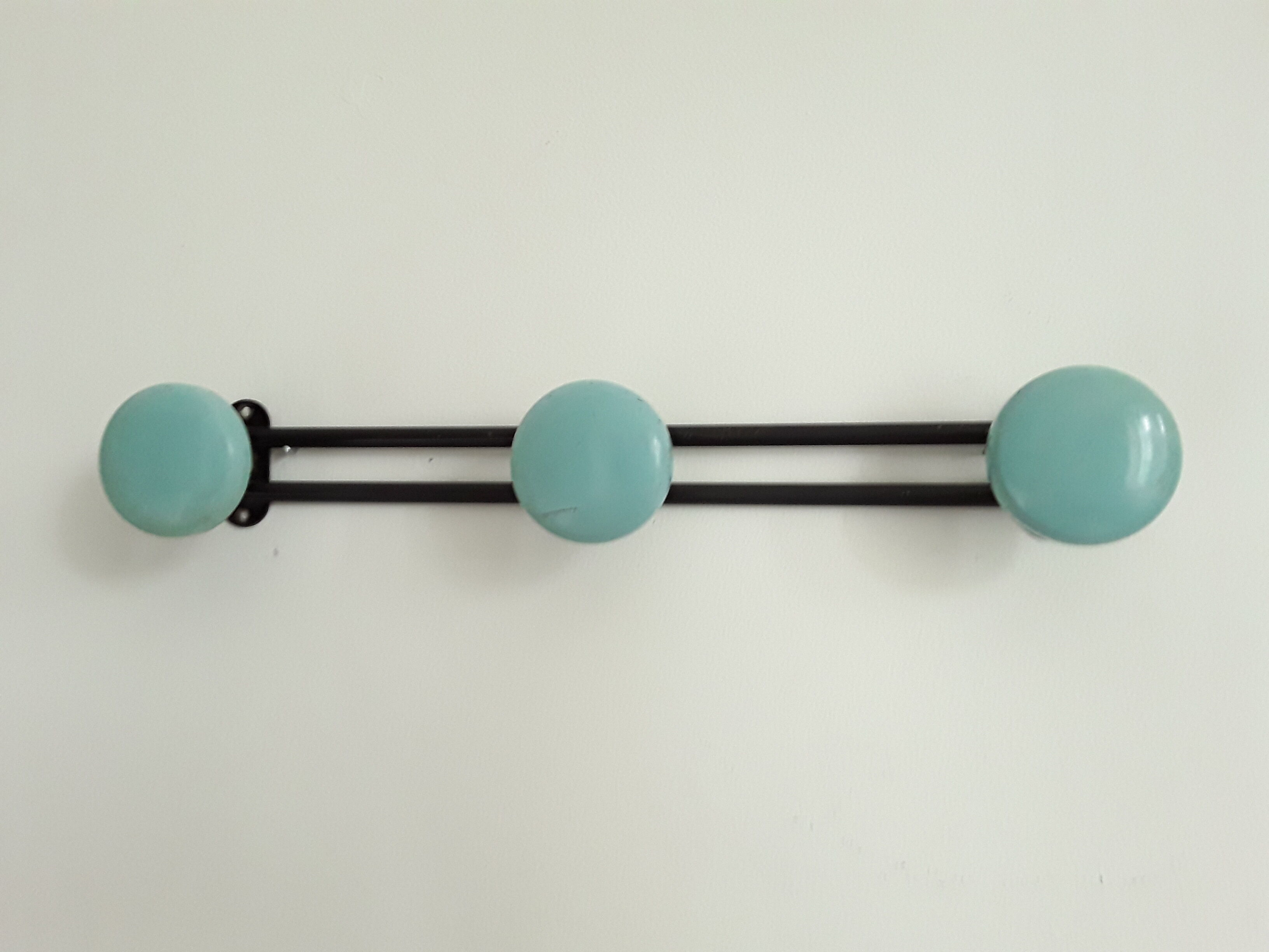 Porte manteau vintage 3 patères métal bleu et noir