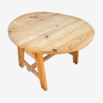 Round Table with Rustic Flaps and 2 Drawers
