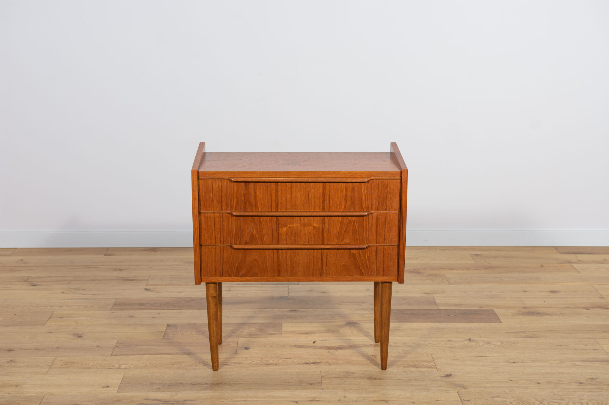 Mid-century danish teak dresser, 1960s