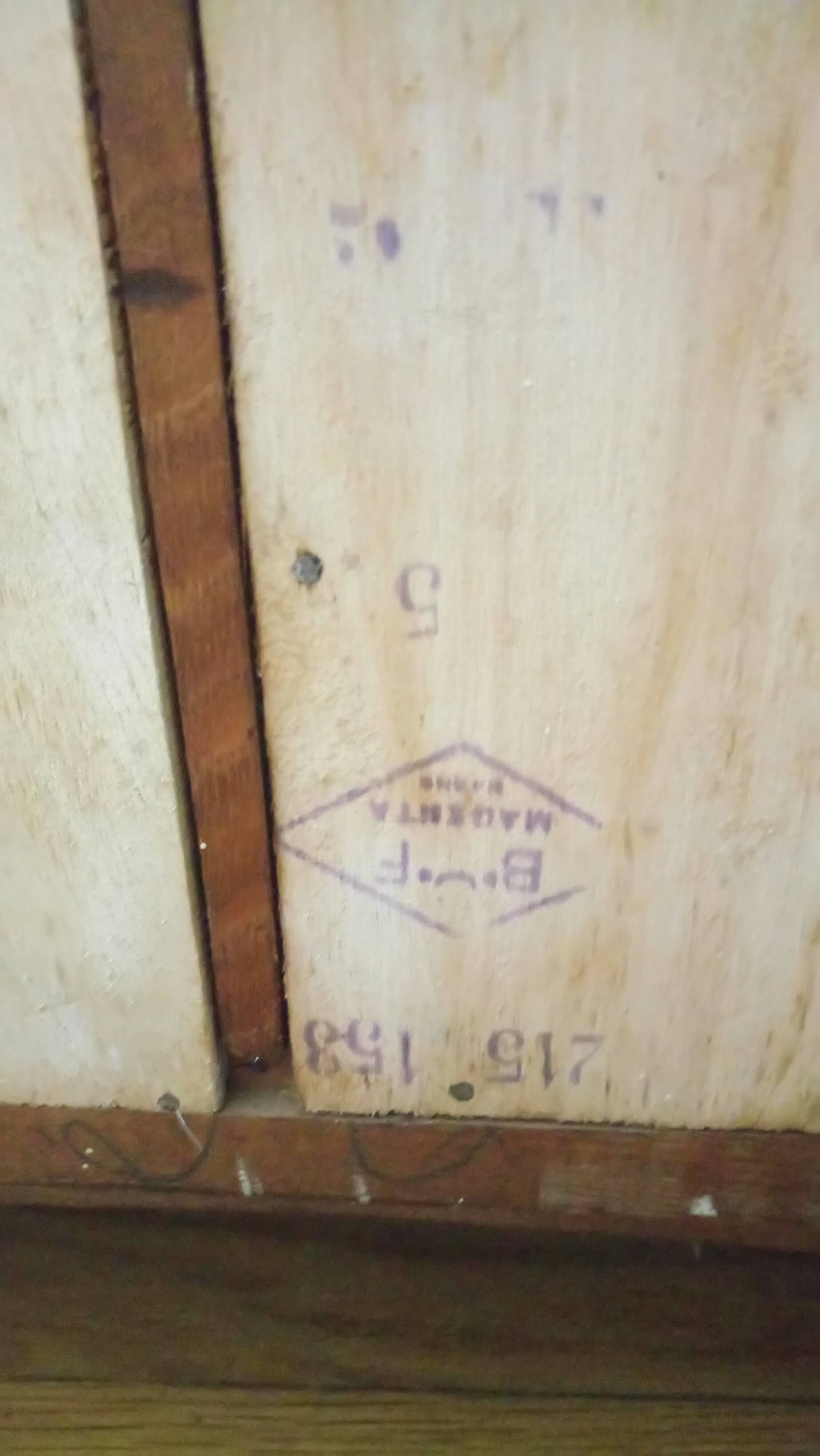 Armoire asymétrique