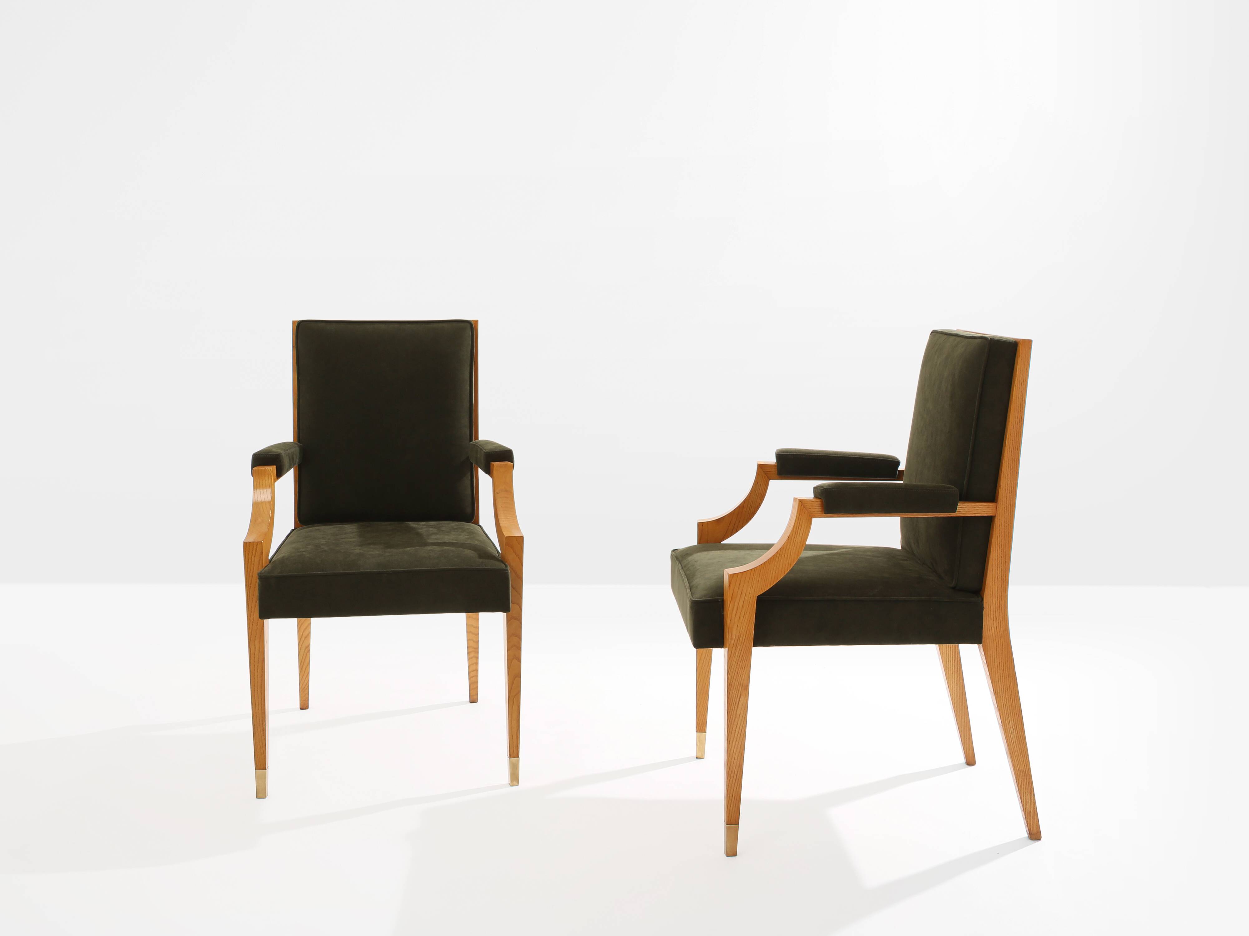 Set de fauteuils en frêne Néoclassiques d’André Arbus 1940