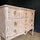 Patinated chest of drawers