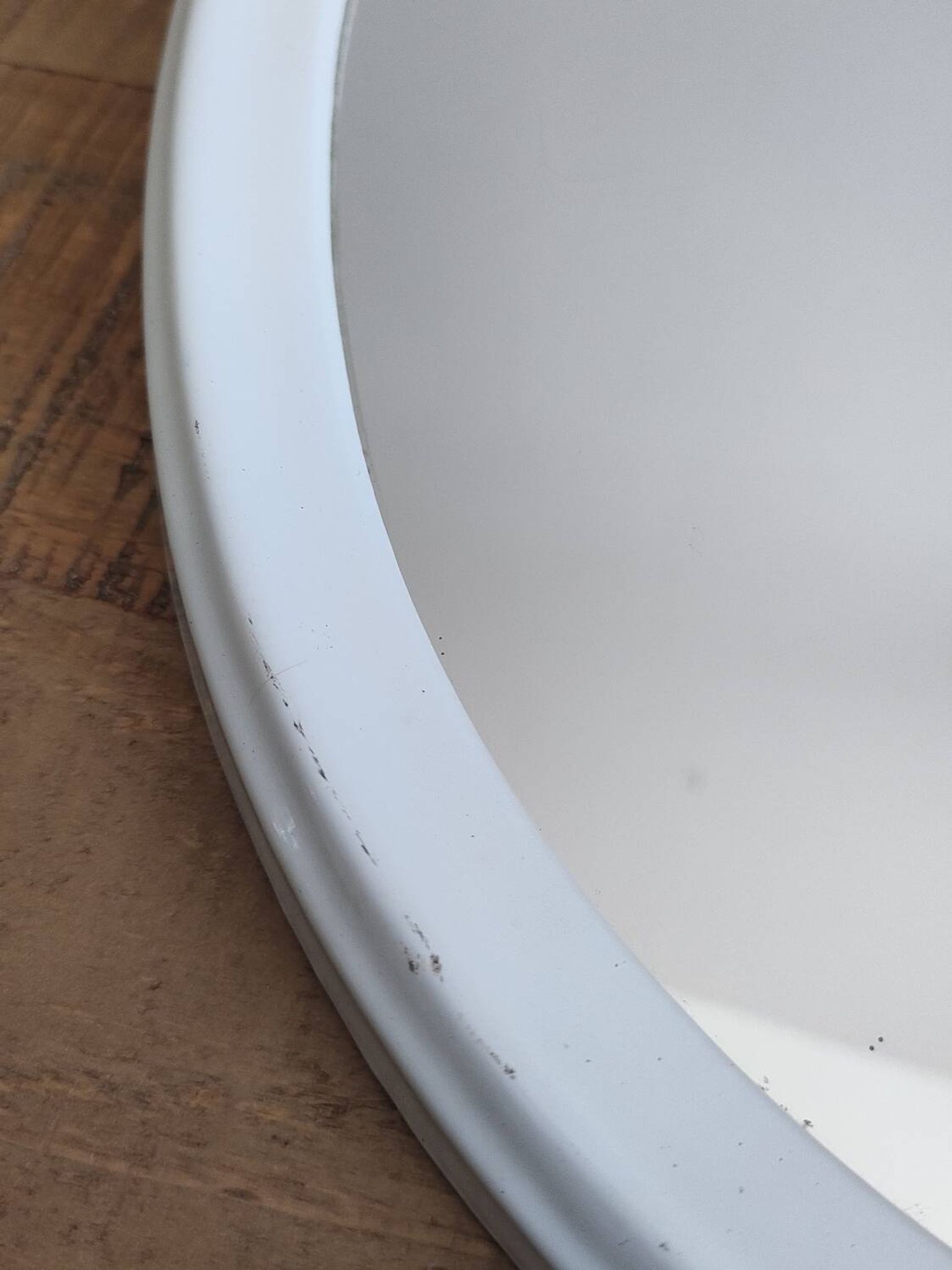 Ancien Miroir Ovale En Fonte - Blanc - Vintage - 48 x 38,5 cm.