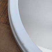 Ancien Miroir Ovale En Fonte - Blanc - Vintage - 48 x 38,5 cm.