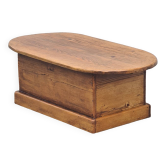 Vintage bench / storage chest Solid wood, robust, brutalized