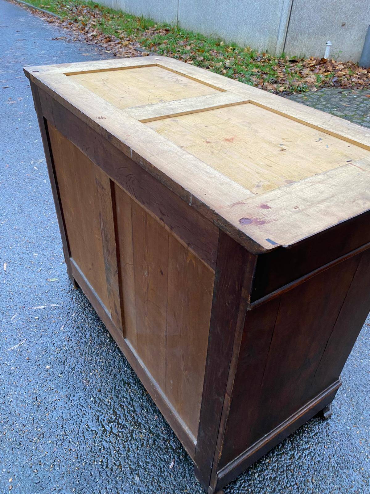Commode vintage Louis Philippe en noyer massif du 19ème