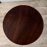 Pedestal table turned wooden foot