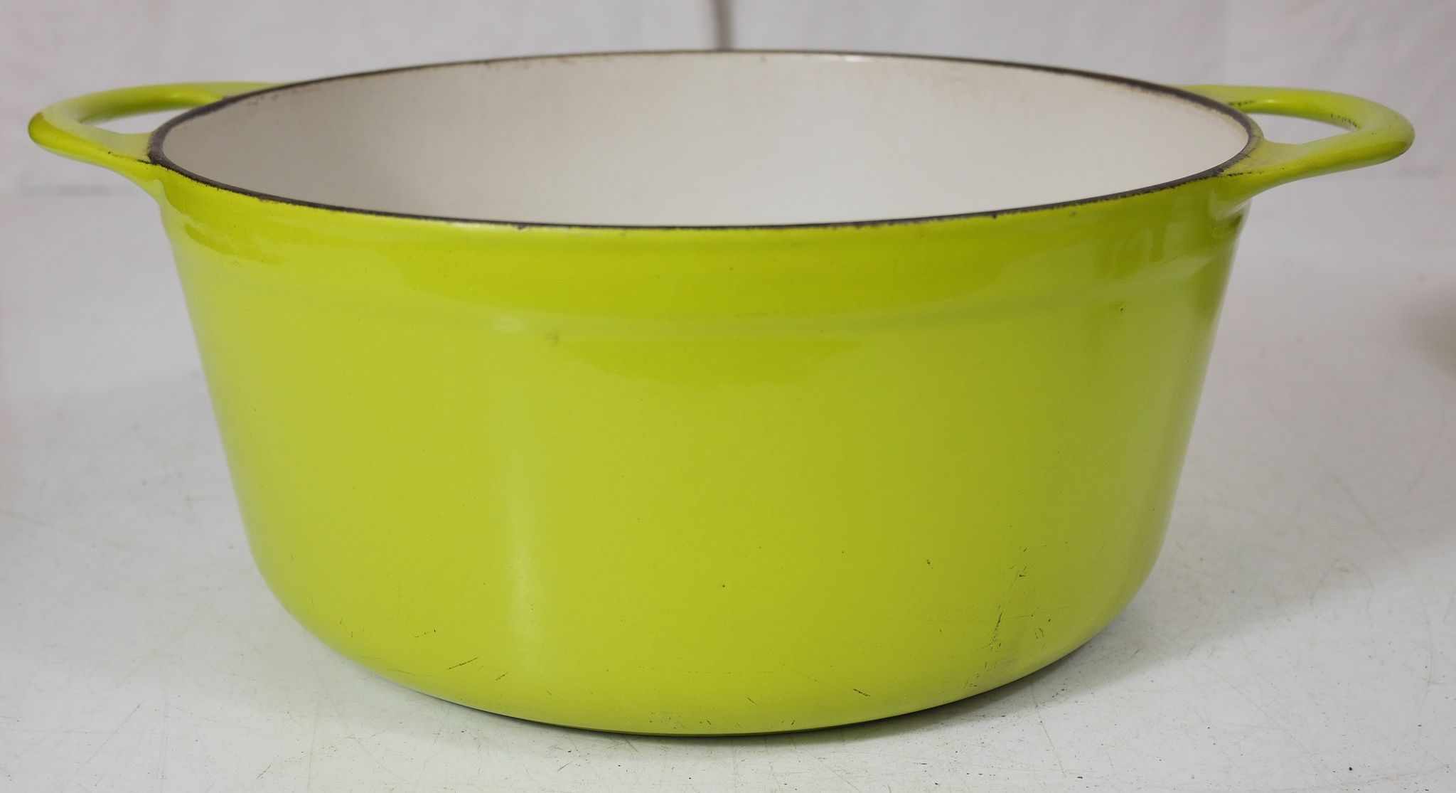 Cast iron casserole Cousance Le Creuset green diameter 22 cm