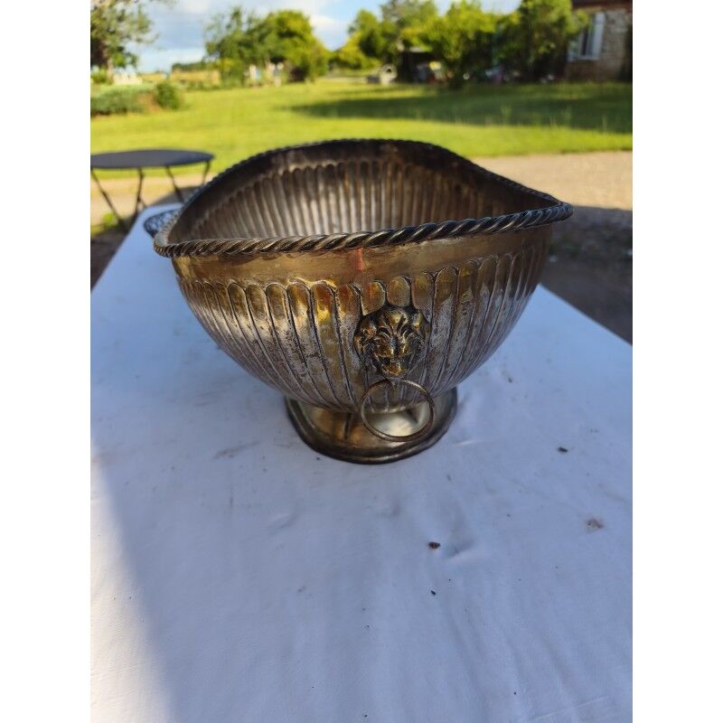 2 silver-plated baskets