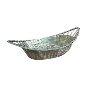 Empty porch cut table centre basket in woven brass