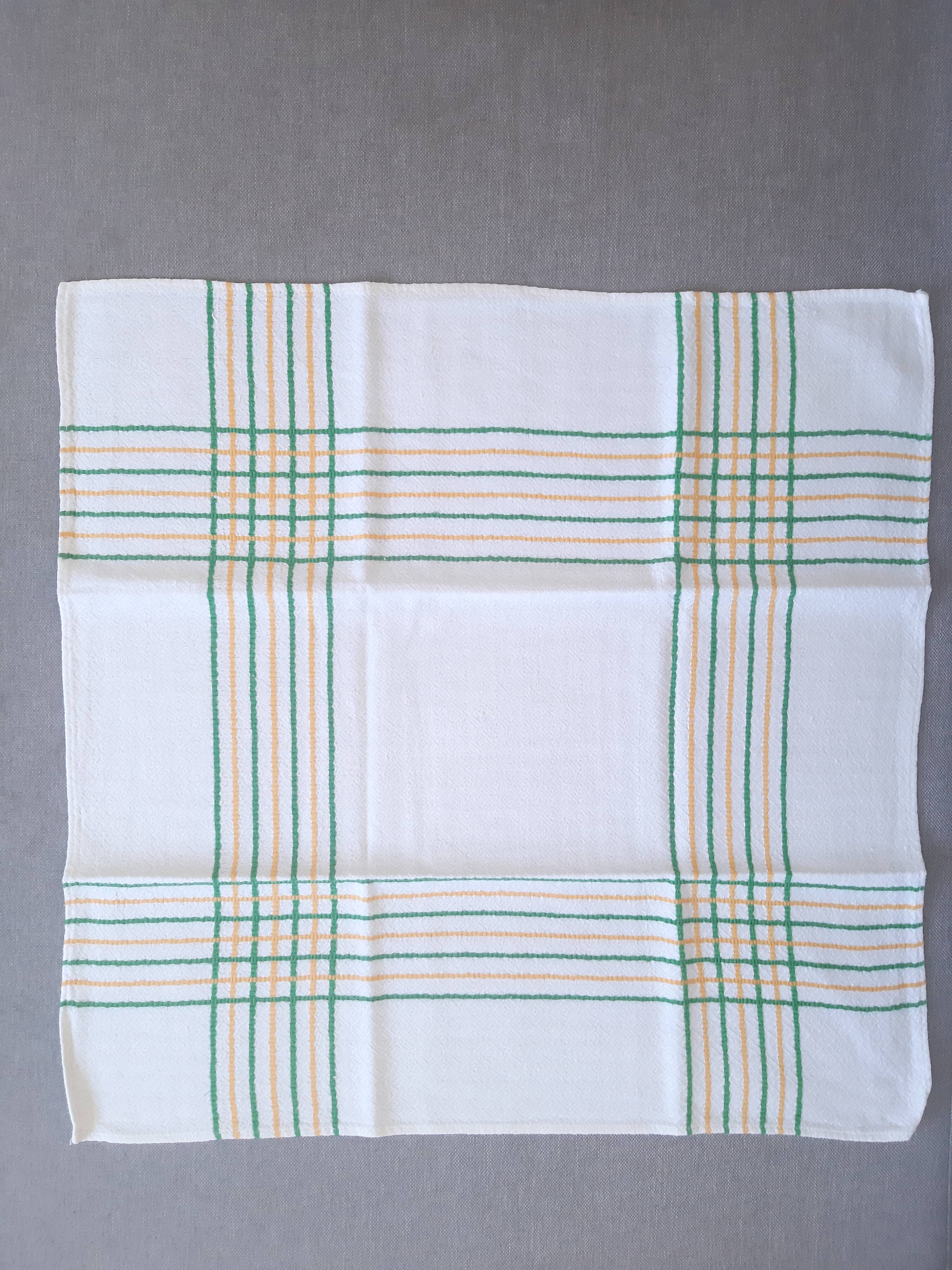 Tablecloth 140 x 160 and 6 towels